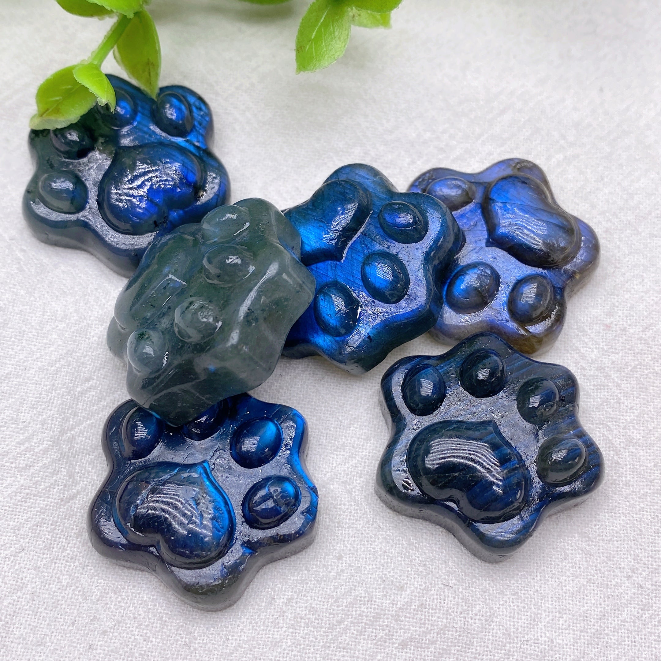 1.2 Inch Blue Flash Labradorite Cat Paw Crystal Healing Figurine