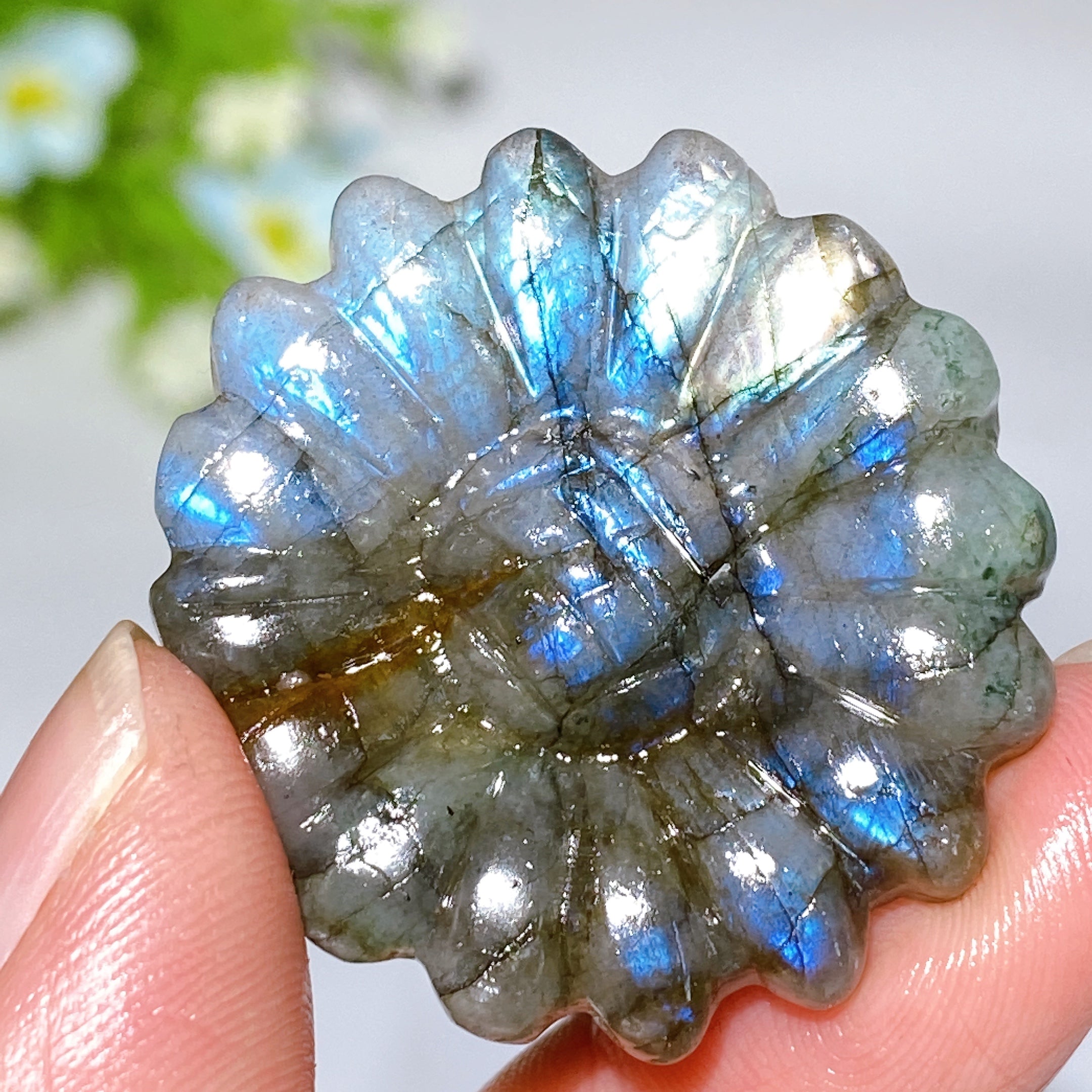 1.3 Inch Crystal Sunflower Carving Healing Figurine