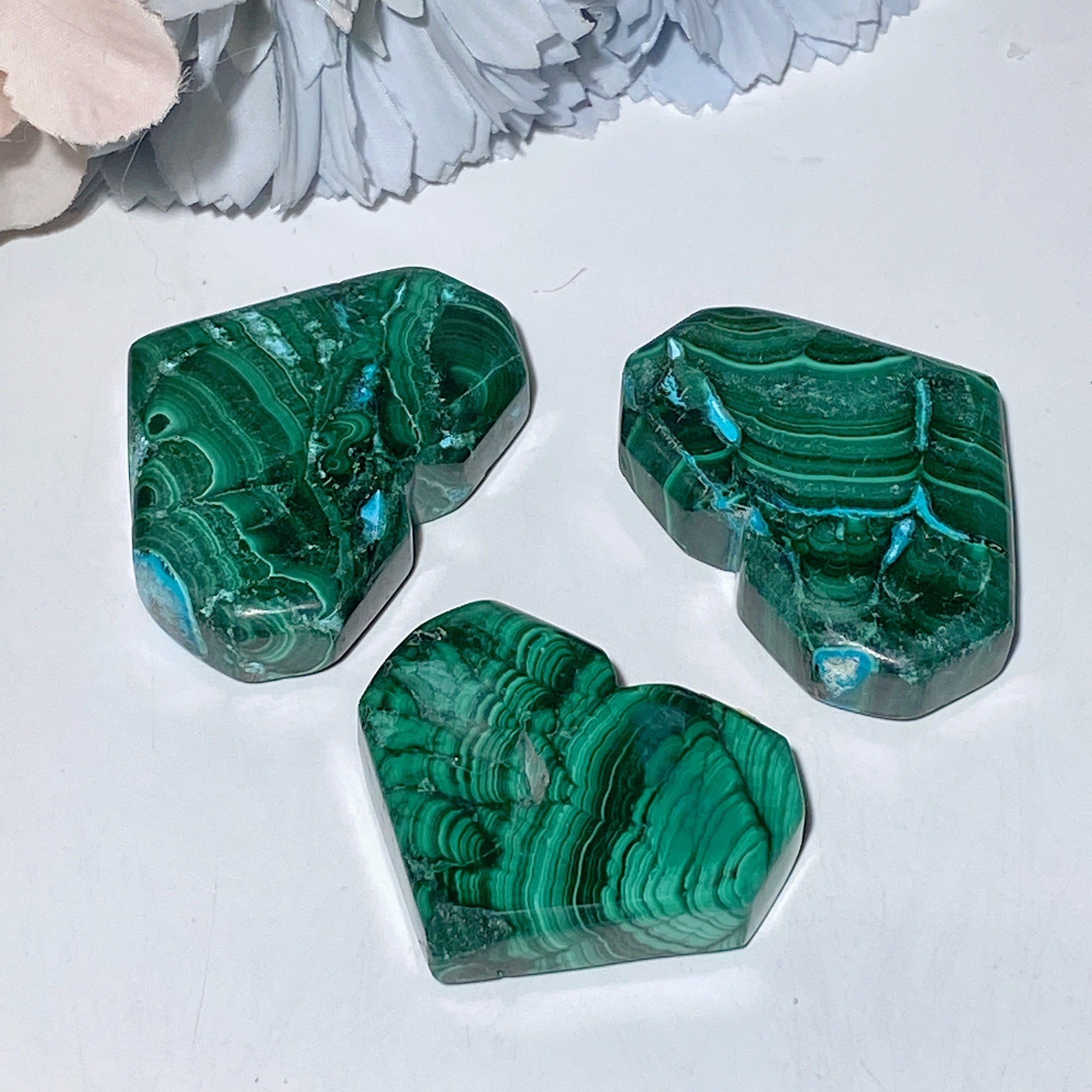 1.7-2.0 inch Natural Malachite Heart Crystal for Emotional Healing