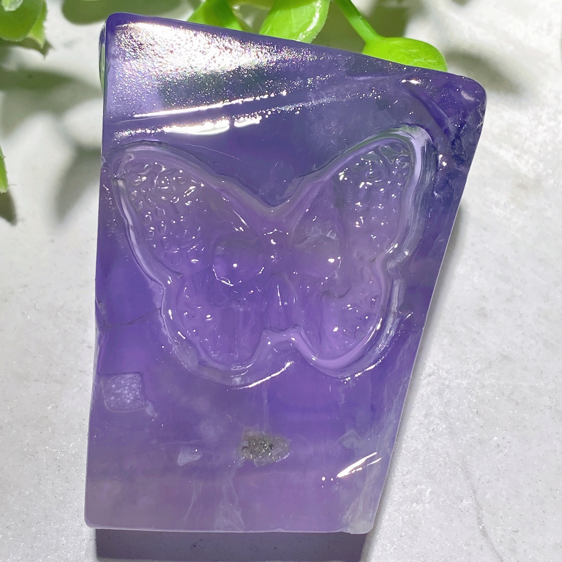 Dalles de cristal mixtes de 1,8 à 2,2 pouces avec sculptures de crânes de papillon