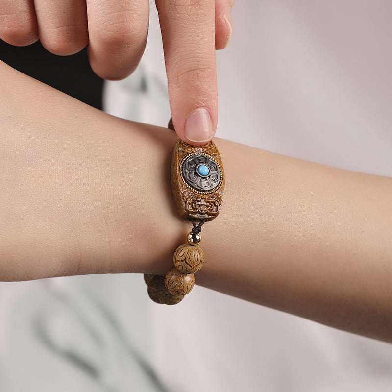 Bracelet Om Mani Padme Hum en bois de santal vert 10 mm