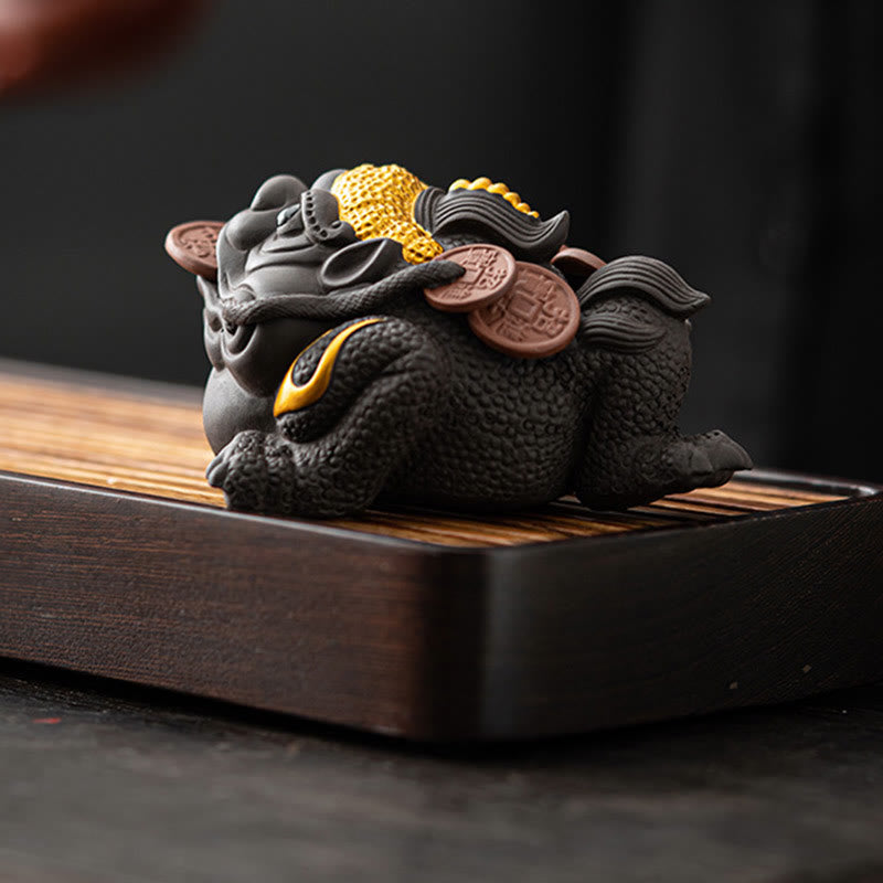 Figurine de grenouille Feng Shui en argile violette de 11 cm avec pièces de cuivre