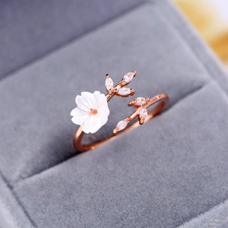 Unisex Copper Luck Ring with Plum Blossom Leaf Pattern