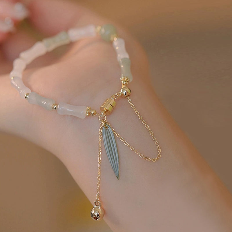 Bracelet de protection en jade blanc Hetian plaqué or 14 carats et feuille de bambou