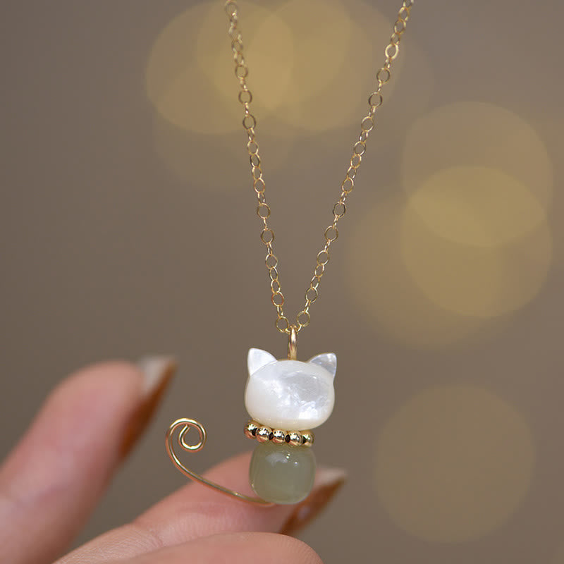 Collier pendentif chat porte-bonheur en jade plaqué or 14 carats