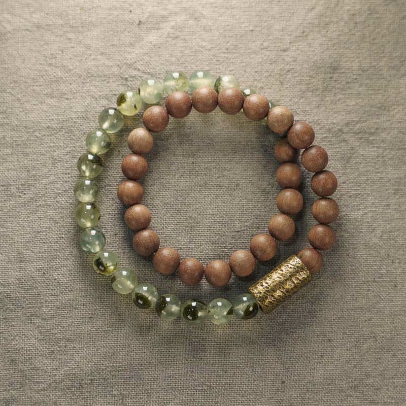 Bracelet spirituel en quartz rutile vert et bois de santal de 16 cm