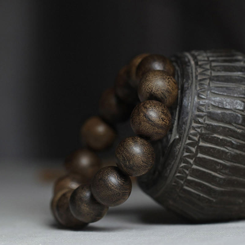 Bracelet en bois d'agar de 16 mm, symbole de la paix et de la force, de Hoi An, Vietnam