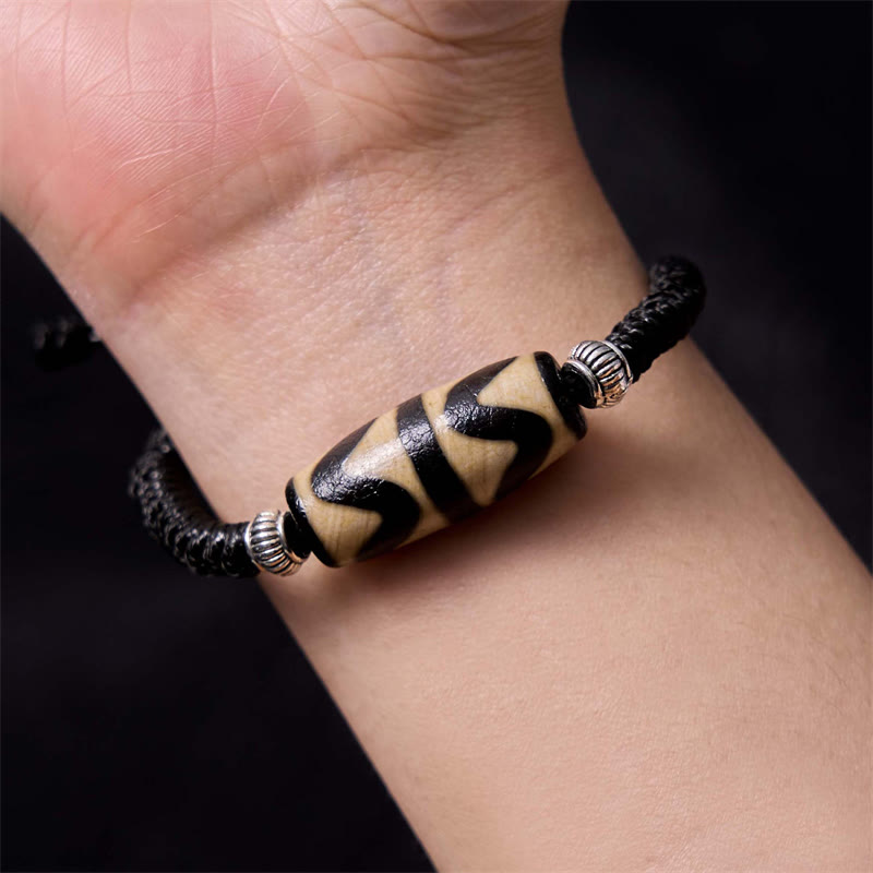 Unisex Spiritual Bracelet | Tibetan Nine-Eye and Three-Eyed Dzi Beads