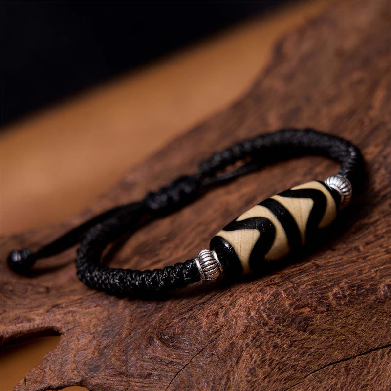 Unisex Spiritual Bracelet | Tibetan Nine-Eye and Three-Eyed Dzi Beads