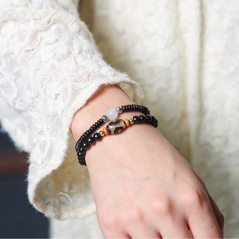 8mm Ebony Sandalwood Dzi Bead Balance and Calm Bracelet