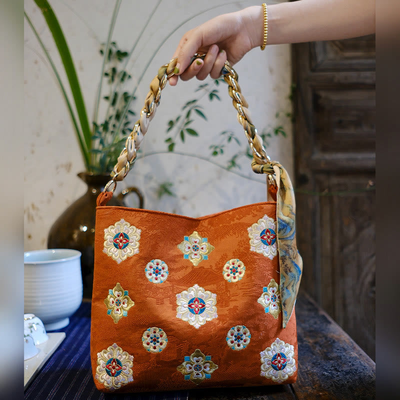 Satin Su Embroidered Crossbody Bag in Green – Elegant Yoga Tote