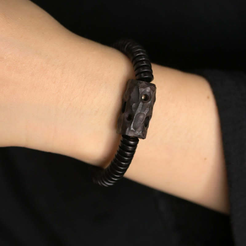 Bracelet d'équilibre classique en bois d'ébène troué de 8 mm pour la mise à la terre