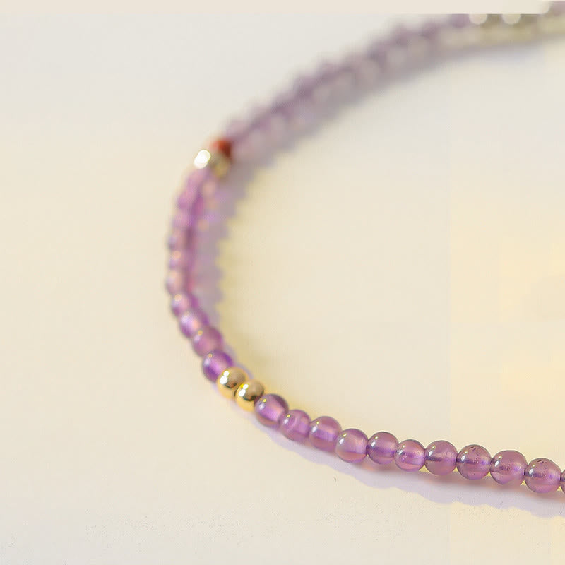 Bracelet de méditation plaqué or 14 carats avec améthyste de 2 mm
