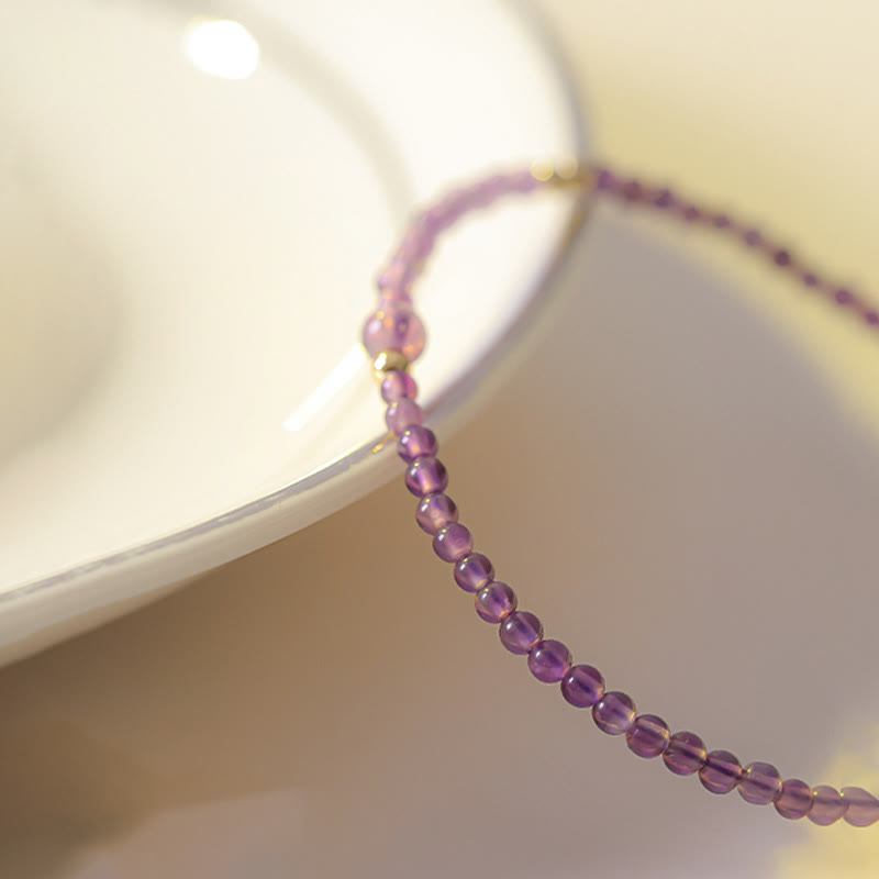 Bracelet de méditation plaqué or 14 carats avec améthyste de 2 mm