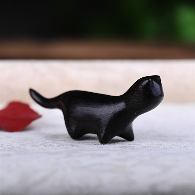 7.3cm Green Sandalwood Lucky Cat Figurine Positive Energy Statue