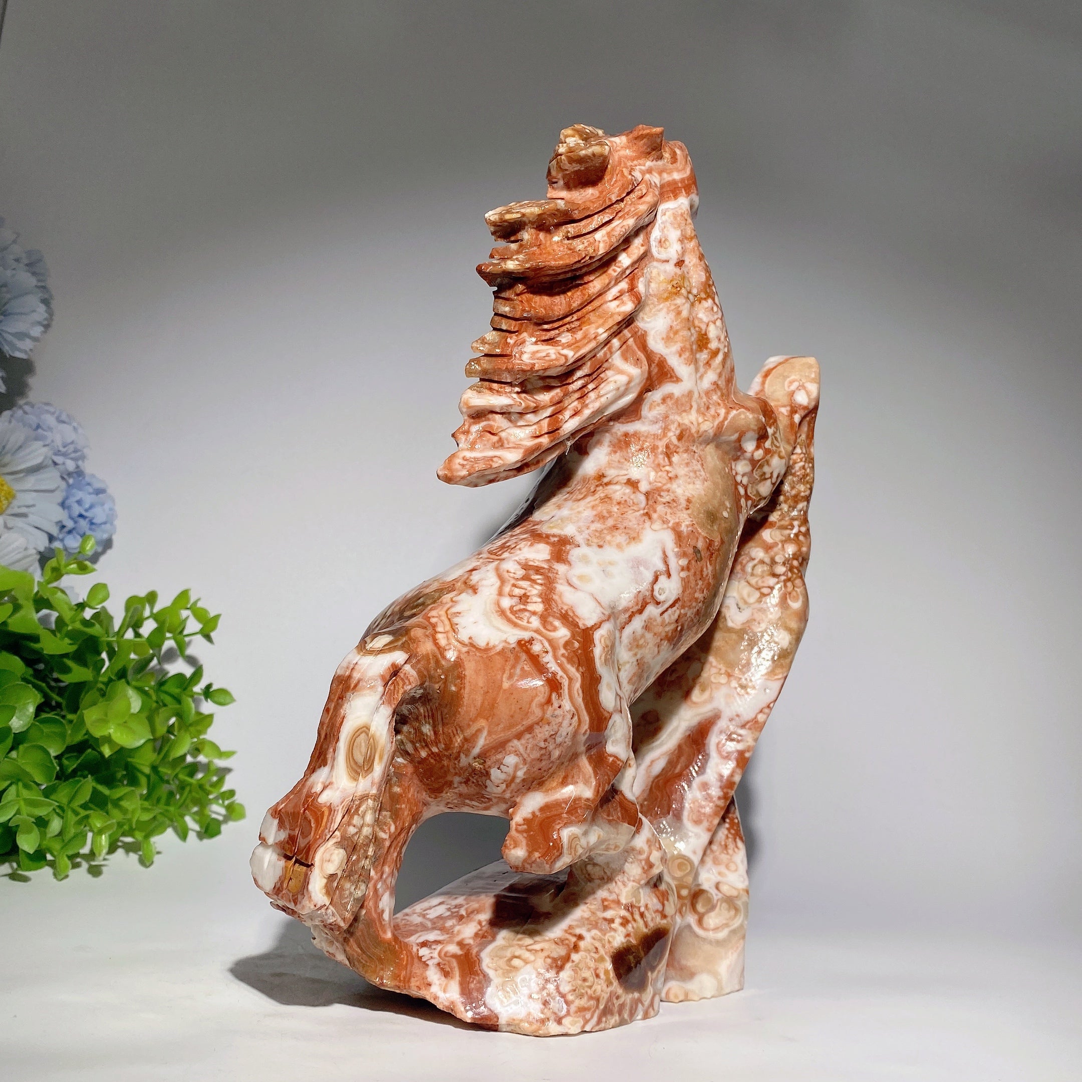 Cheval cabré en cristal de calcite chocolat 18 cm