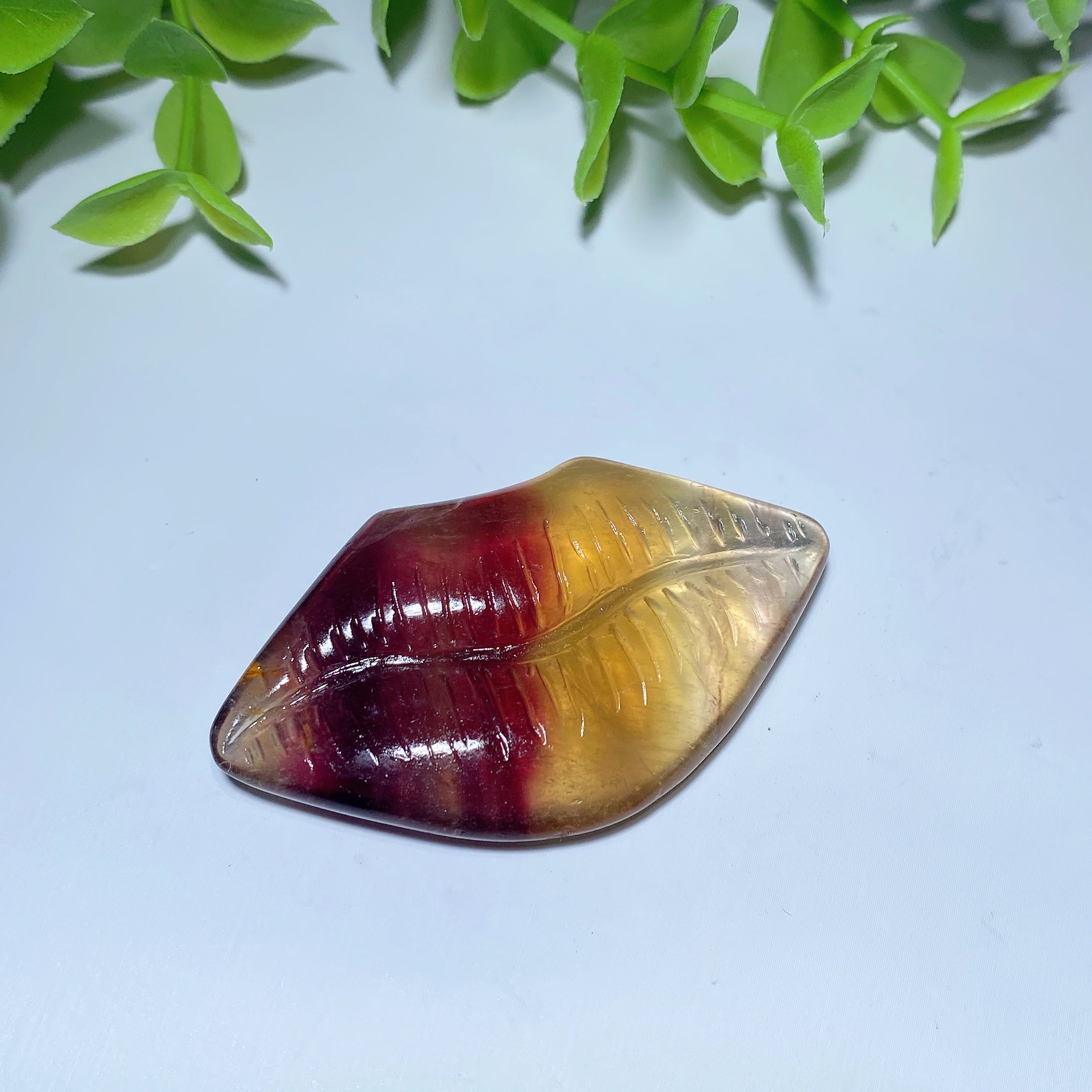 2.0 Inch Mixed Crystal Lips Carving Figurine for Healing