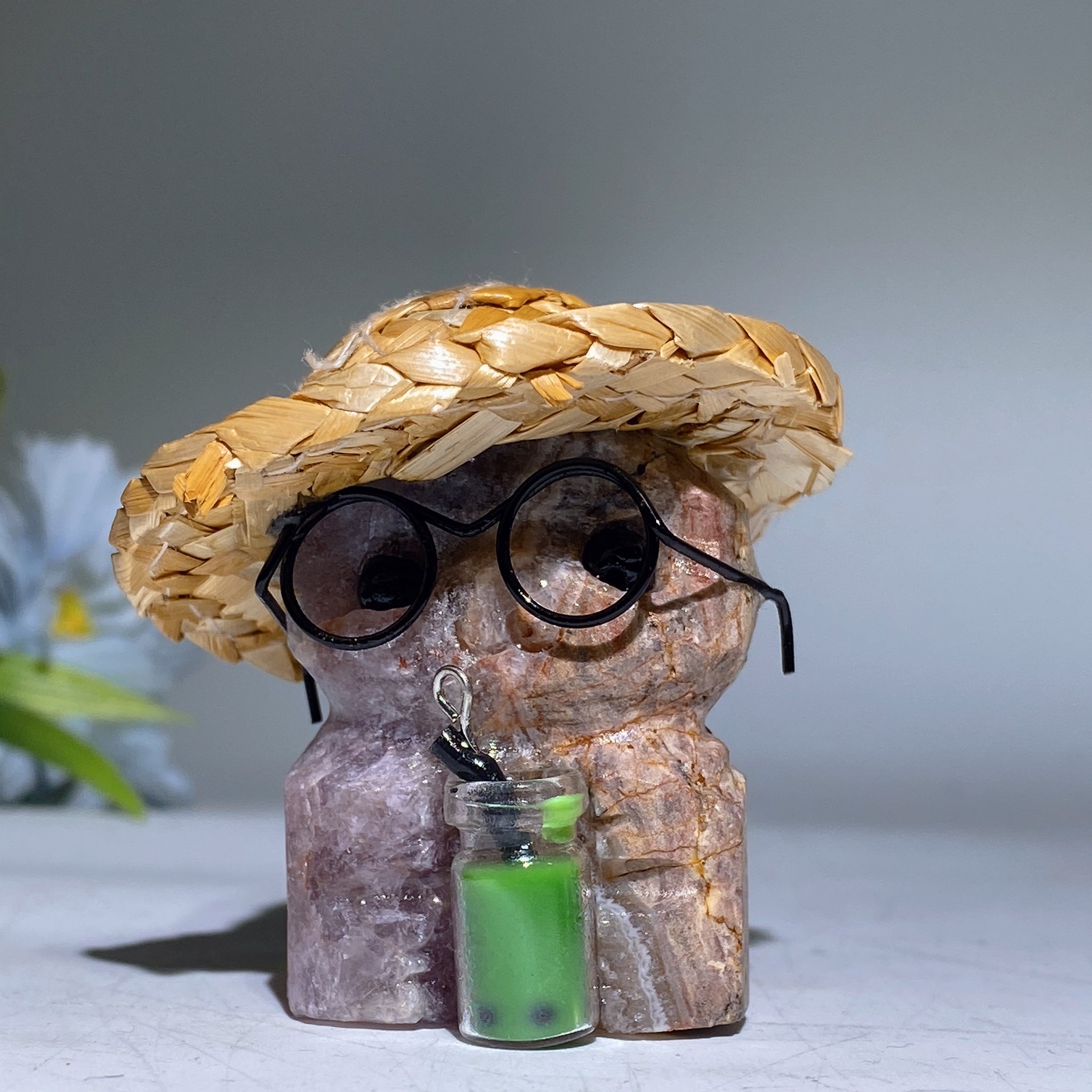 2.1-2.7 in Crystal Child Carving with Straw Hat Healing Figurine