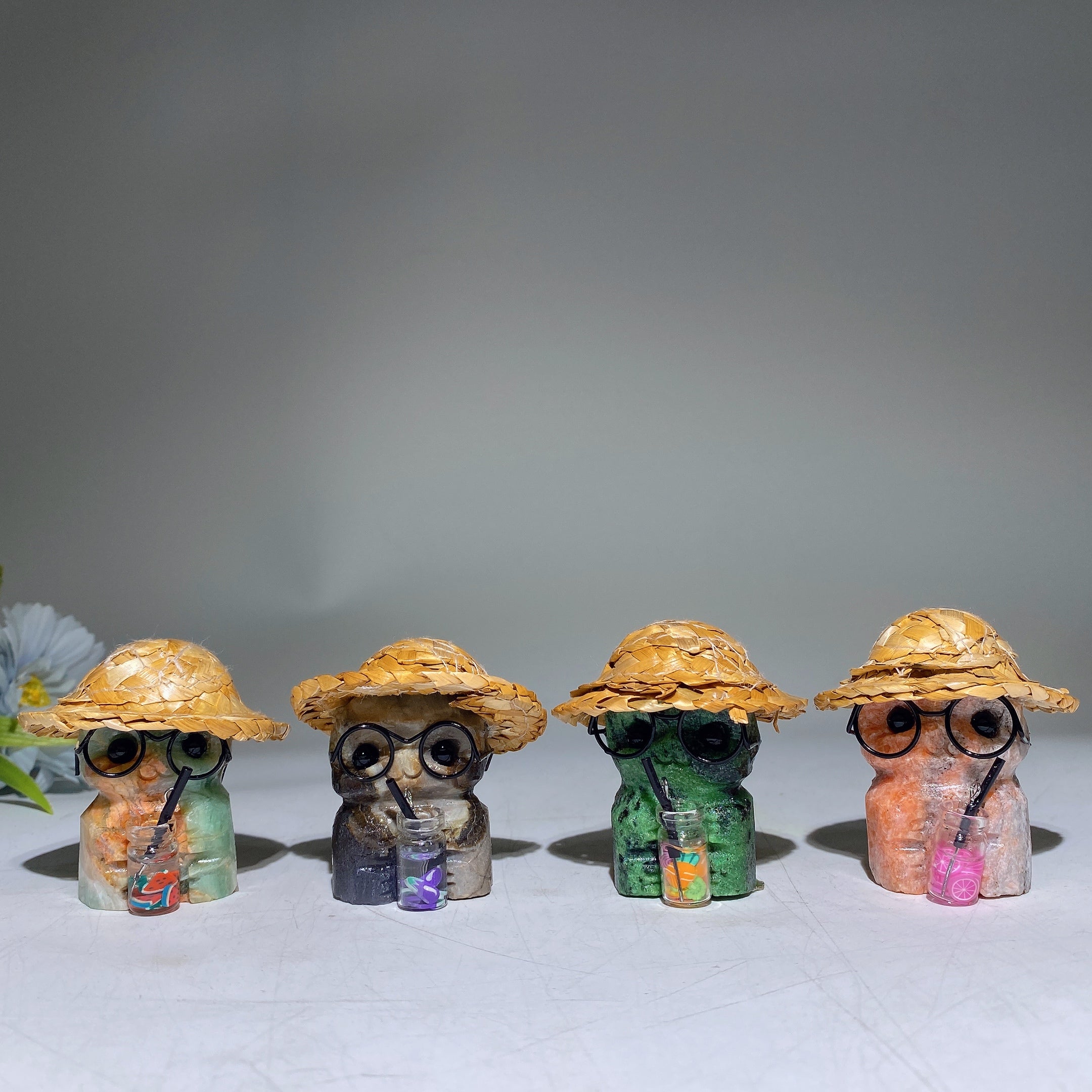 2.1-2.7 in Crystal Child Carving with Straw Hat Healing Figurine