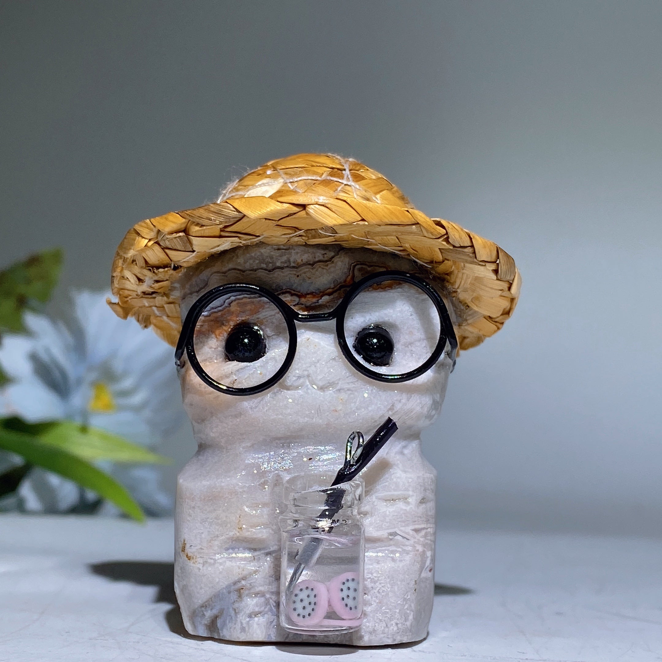 2.1-2.7 in Crystal Child Carving with Straw Hat Healing Figurine