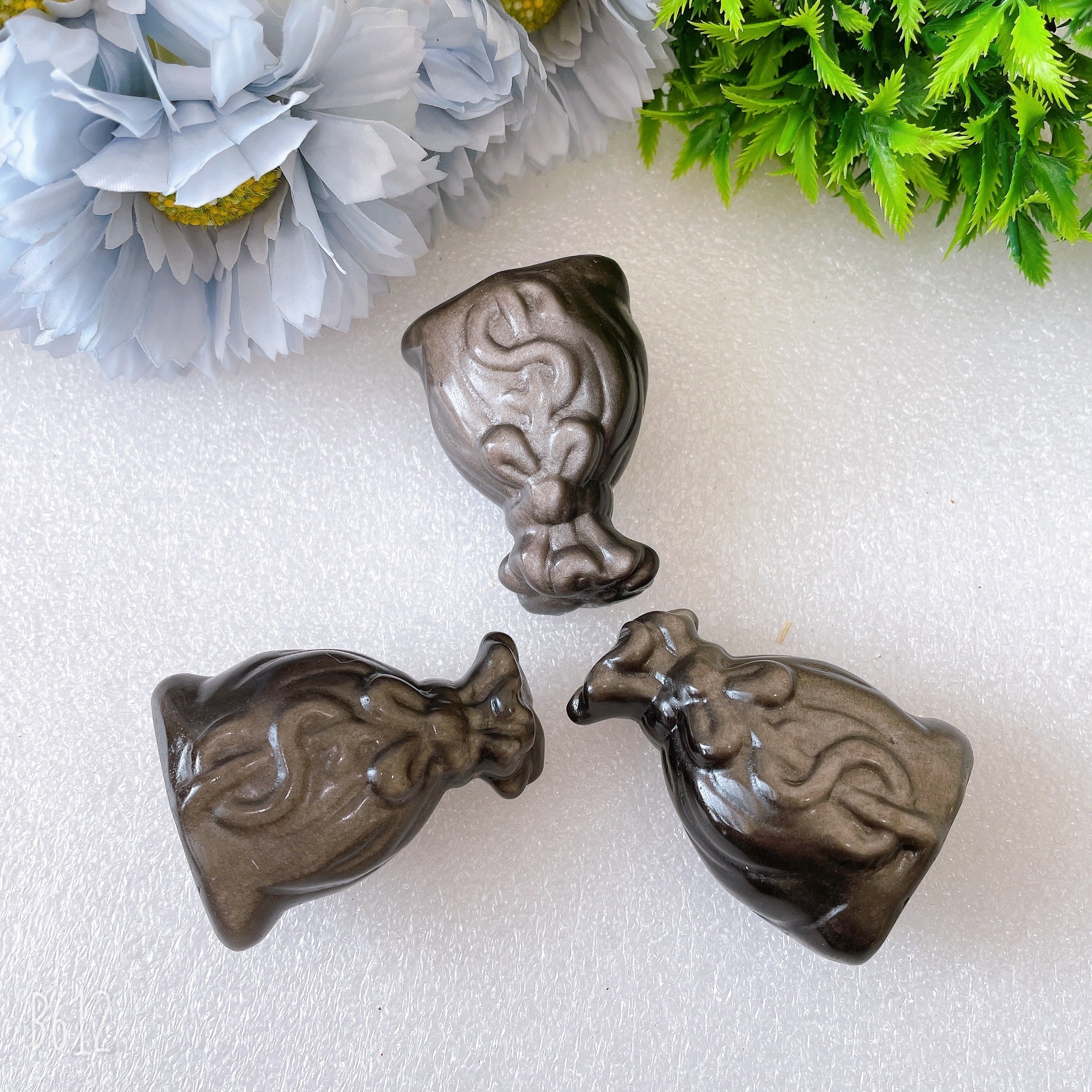 2.15-Inch Silver Obsidian Purse Crystal Figurine Healing