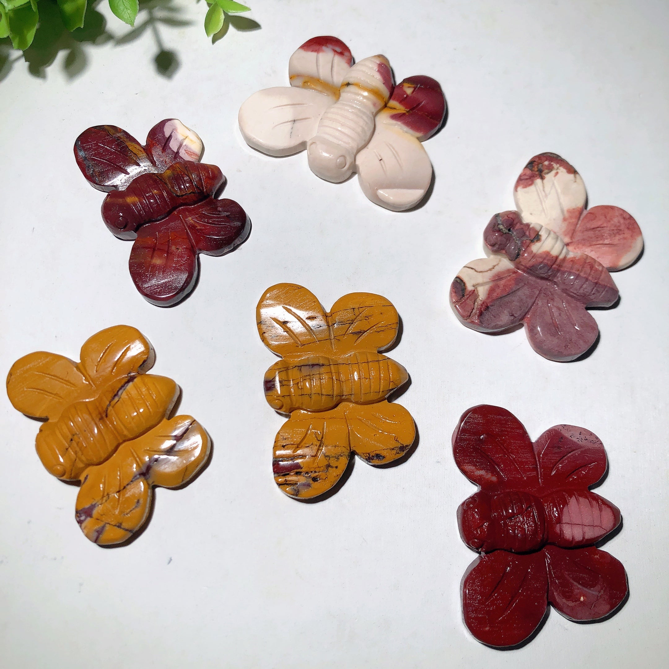 2.4 inch Mookite Bee Crystal Figurine for Healing