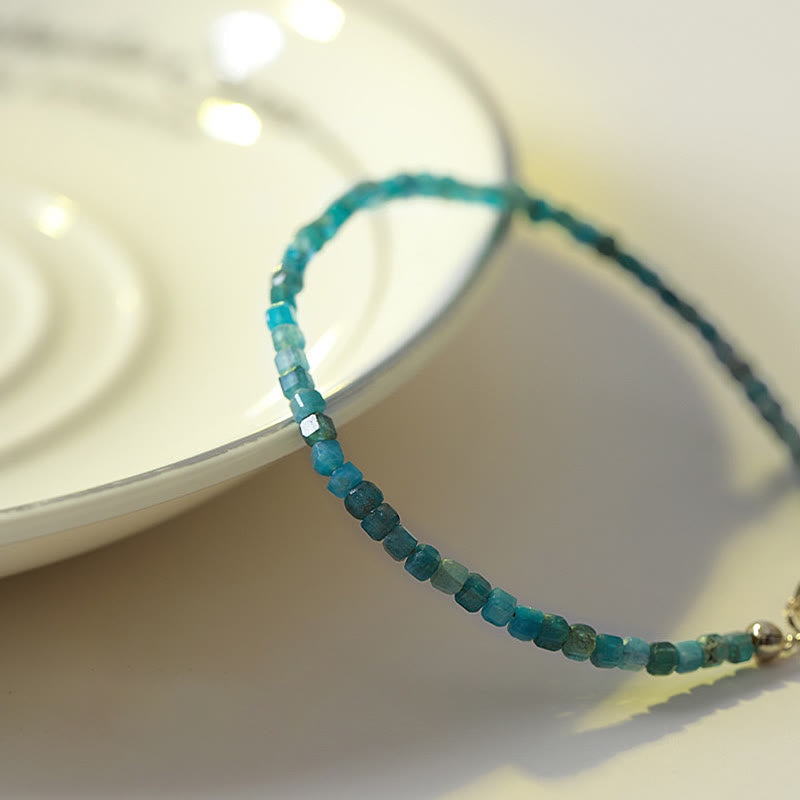 Bracelet de motivation en forme de cœur en cuivre plaqué or 14 carats avec perles ultra-fines en apatite de 2,5 mm
