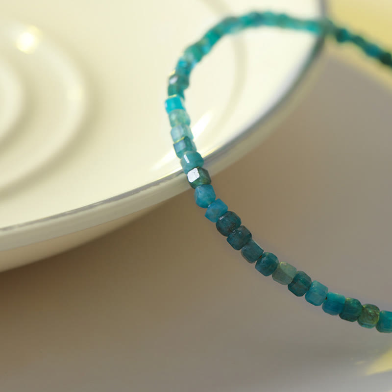 Bracelet de motivation en forme de cœur en cuivre plaqué or 14 carats avec perles ultra-fines en apatite de 2,5 mm