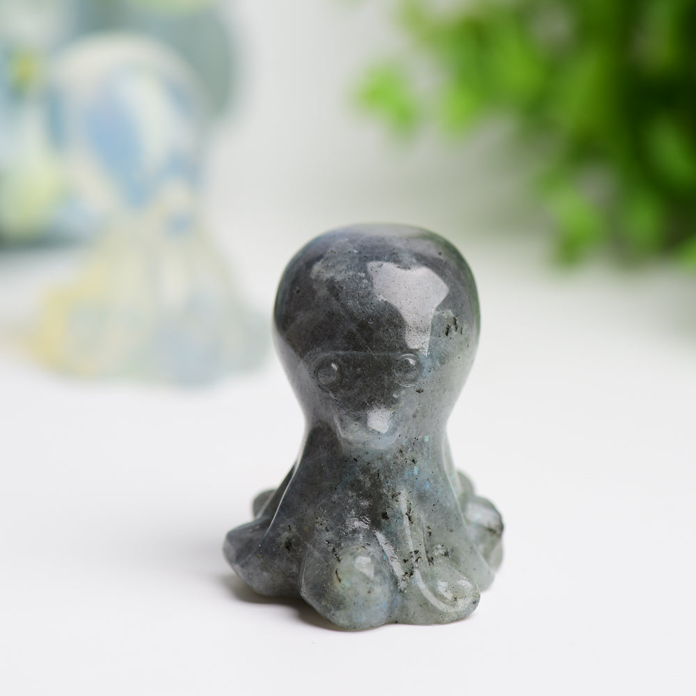 Sculpture en cristal de pieuvre en labradorite et opalite de 2 pouces
