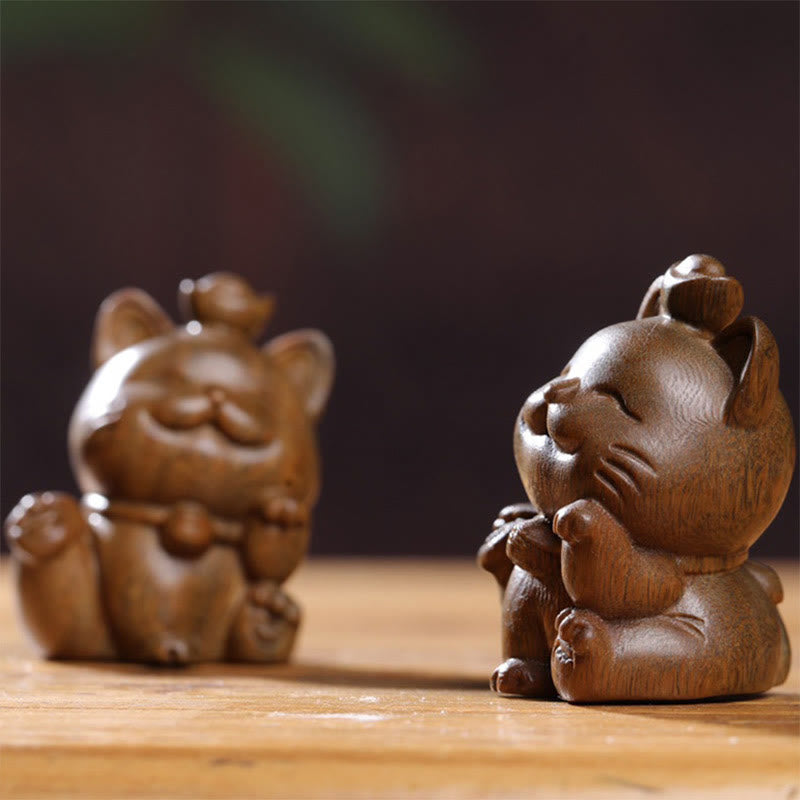5cm Green Sandalwood Lucky Cat Statue for Peace & Prosperity
