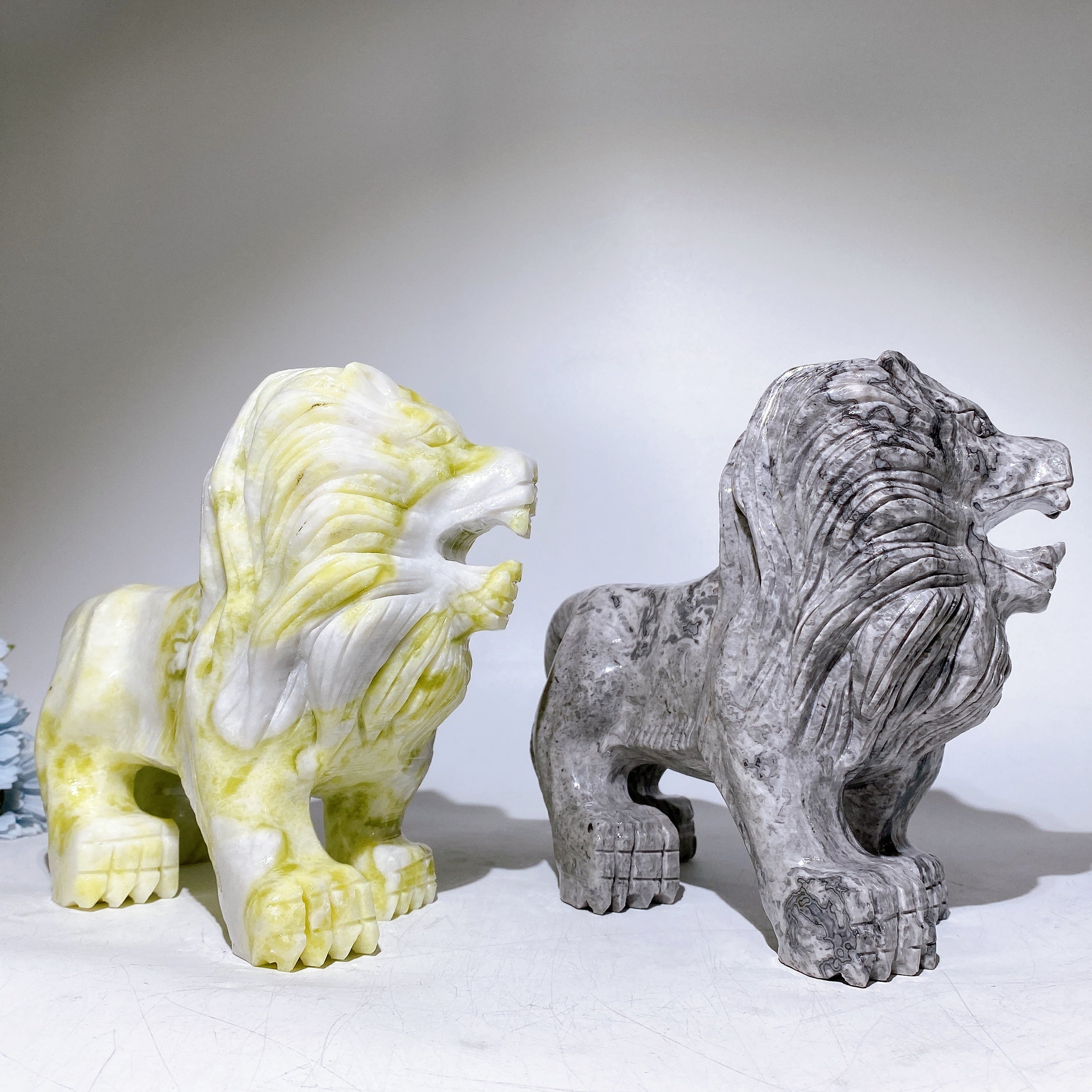20cm Serpentine Crystal Lion Carving for Healing