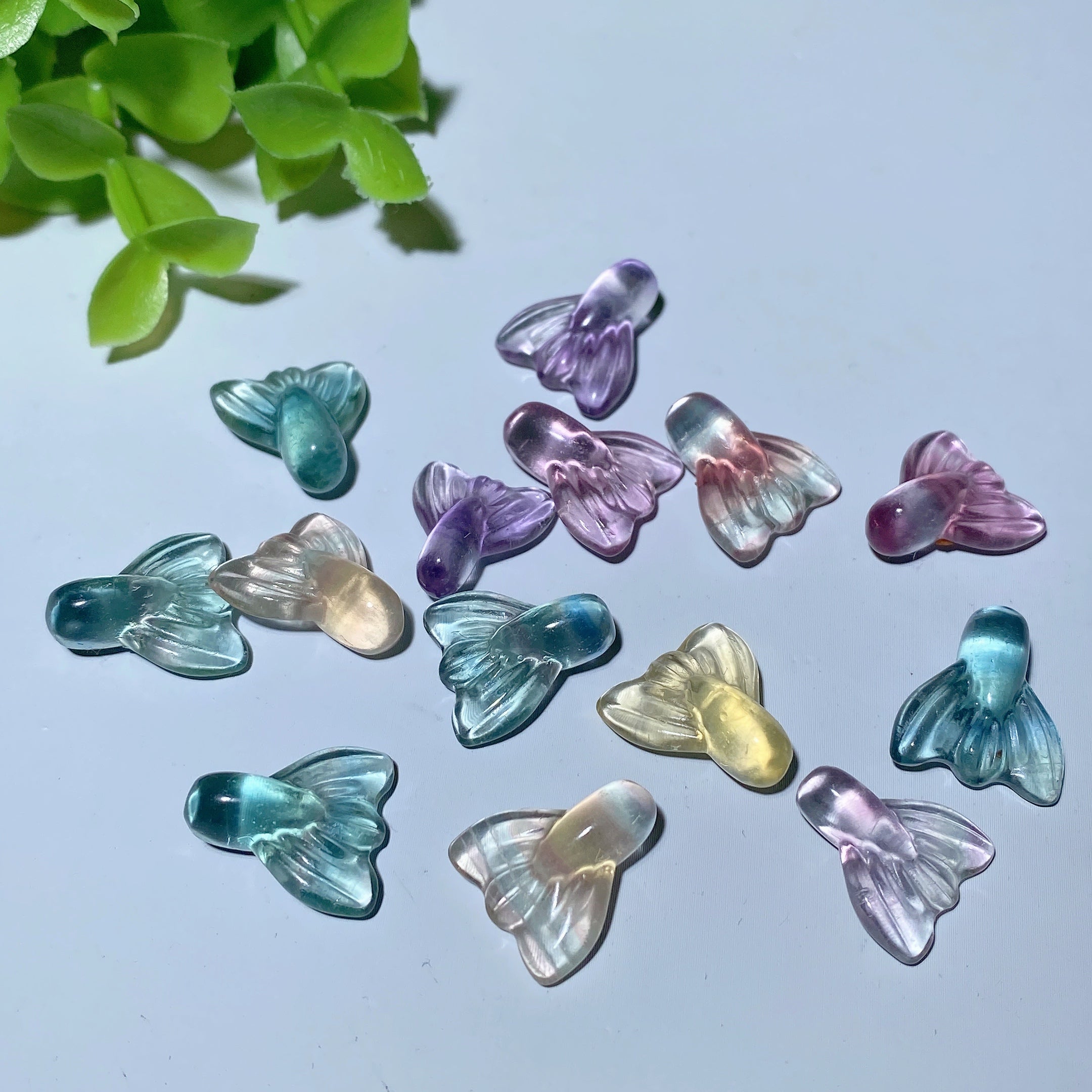 20mm Mini Fluorite Fish Tail Crystal Figurine for Healing