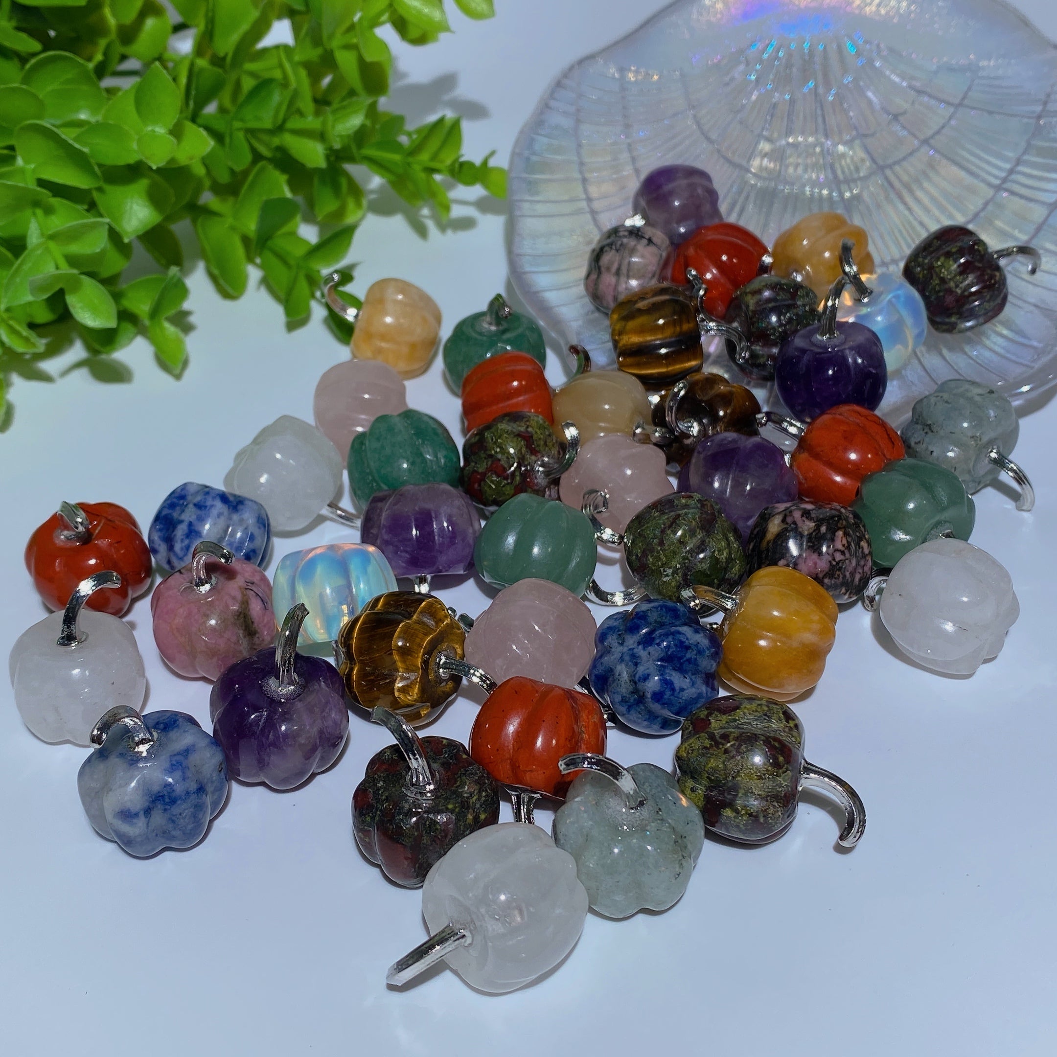 20mm Mixed Crystal Figurines Pumpkins for Healing and Decor