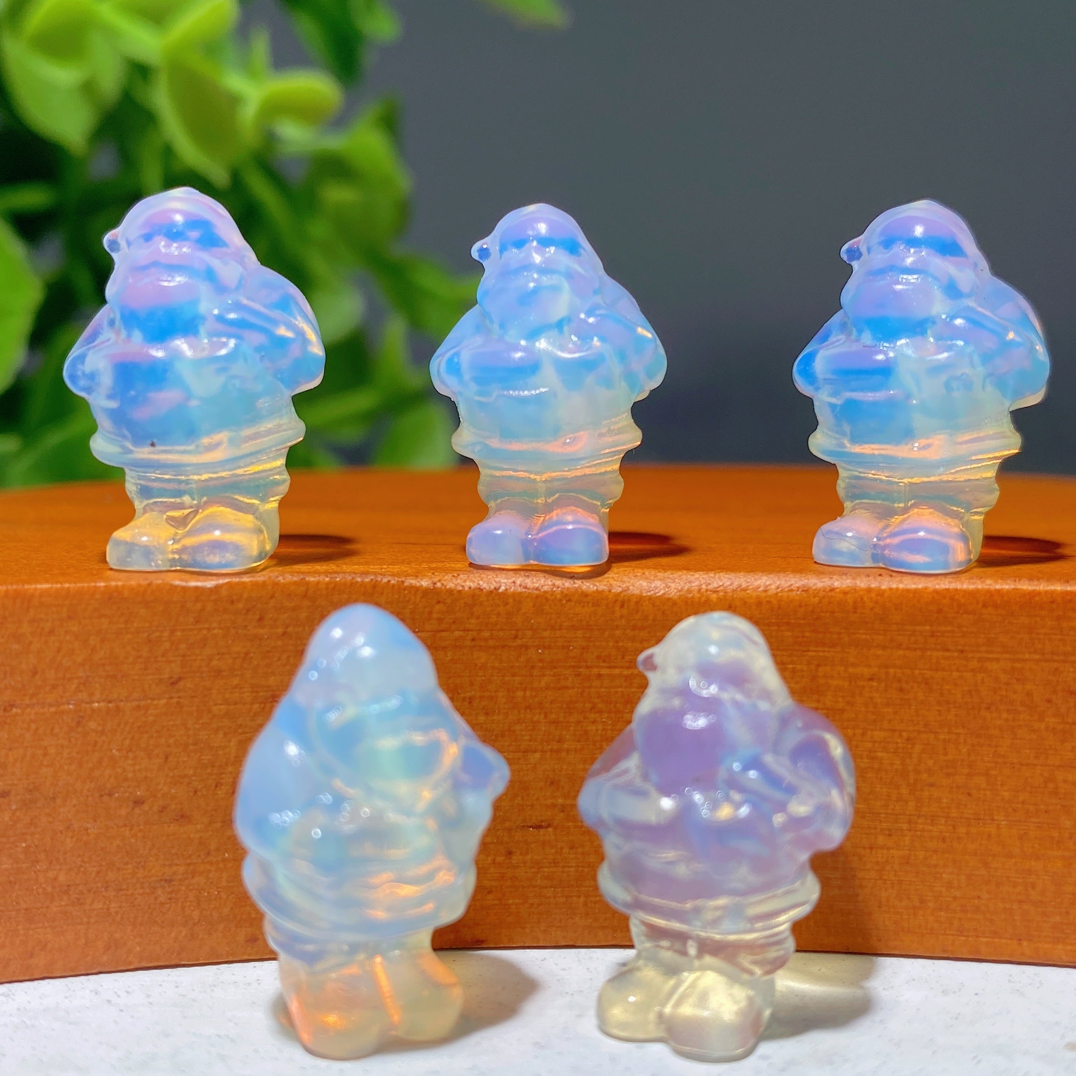 20mm Opalite Crystal Figurines for Healing and DIY Jewelry