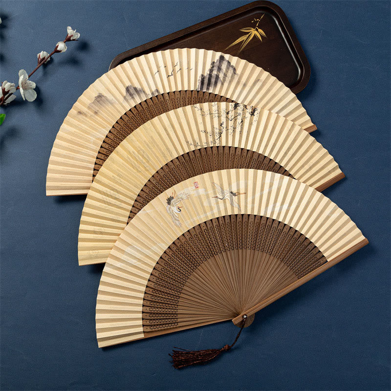 Éventail chinois pliable en soie de 22,5 cm | Motif libellule et lotus
