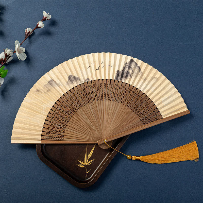 Éventail chinois pliable en soie de 22,5 cm | Motif libellule et lotus