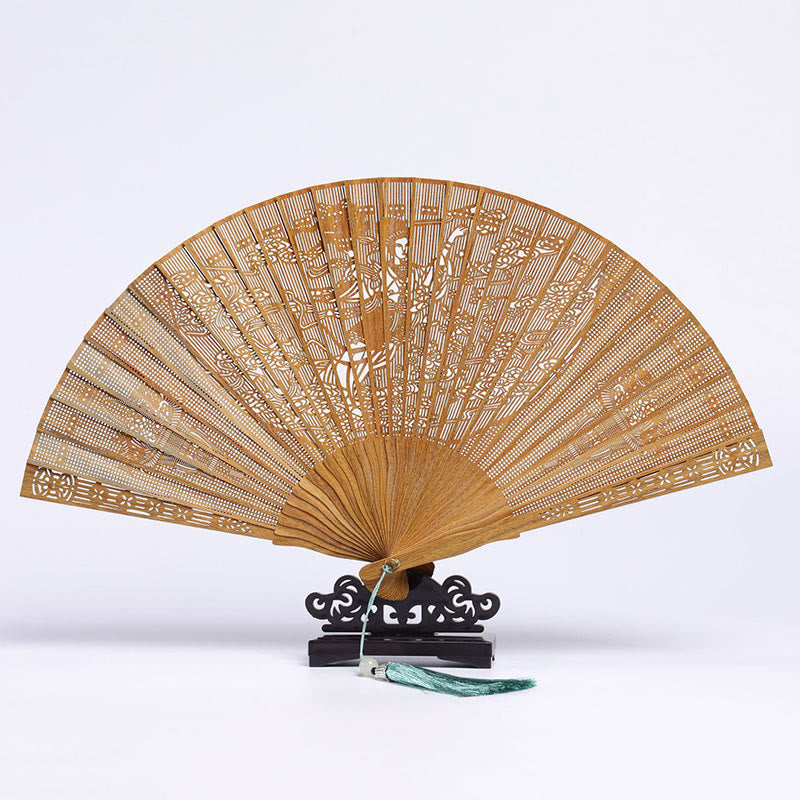 Éventail pliant en bois de santal vert, nuages ​​de bon augure, 23 cm