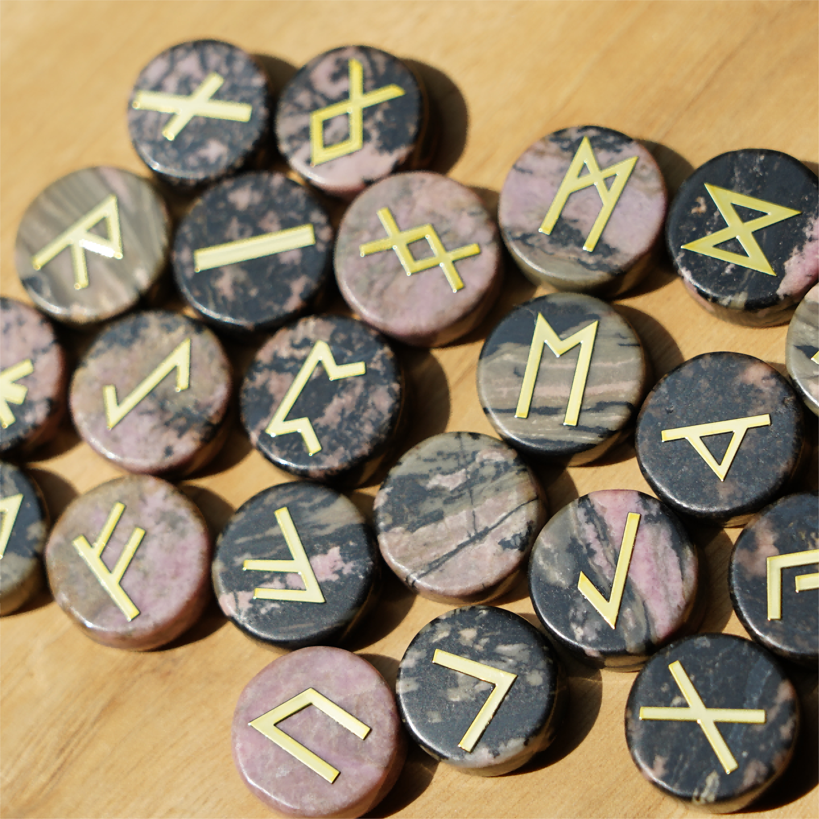 Ensemble de 25 runes de guérison en cristal mixte | Pierres polies de 15 mm