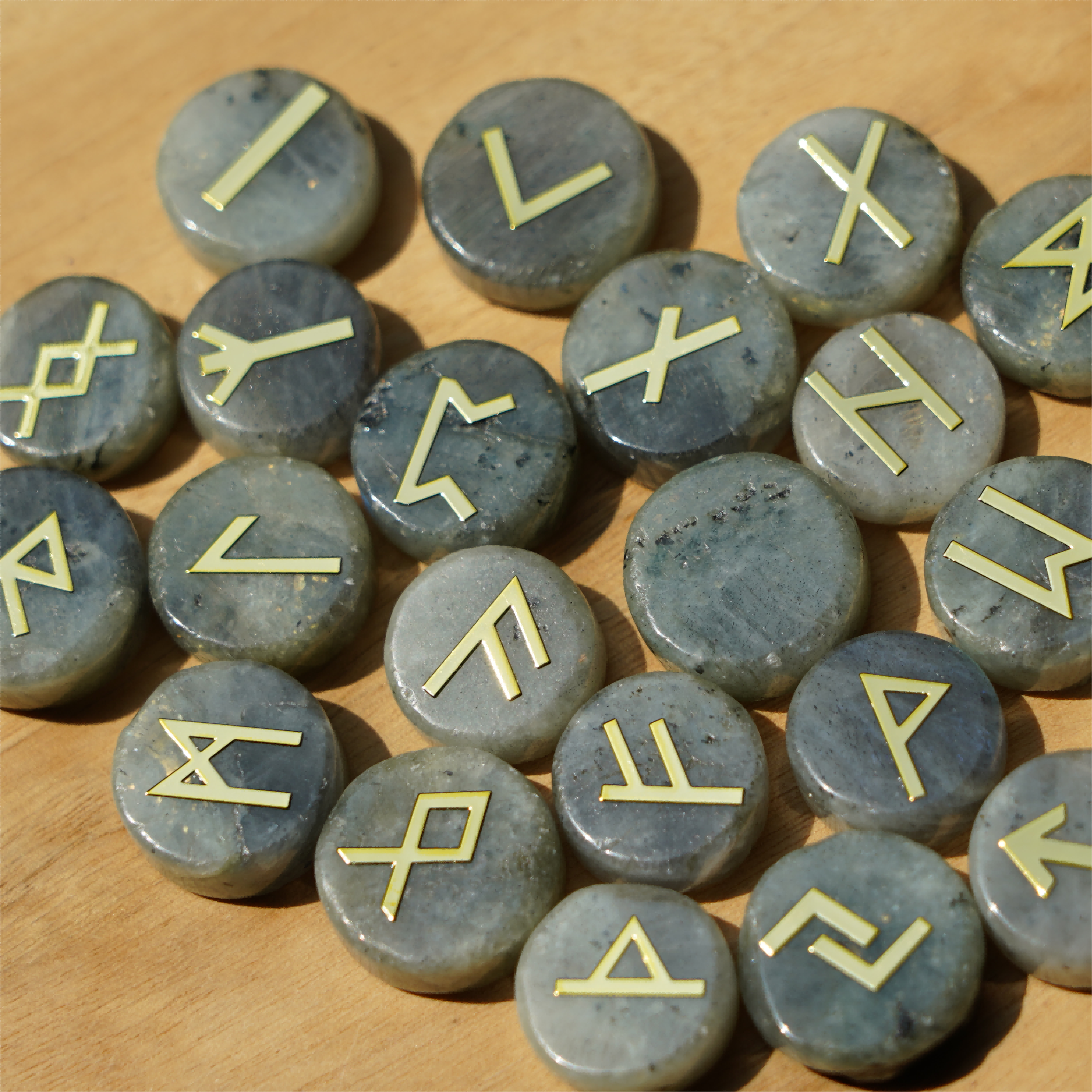 Ensemble de 25 runes de guérison en cristal mixte | Pierres polies de 15 mm