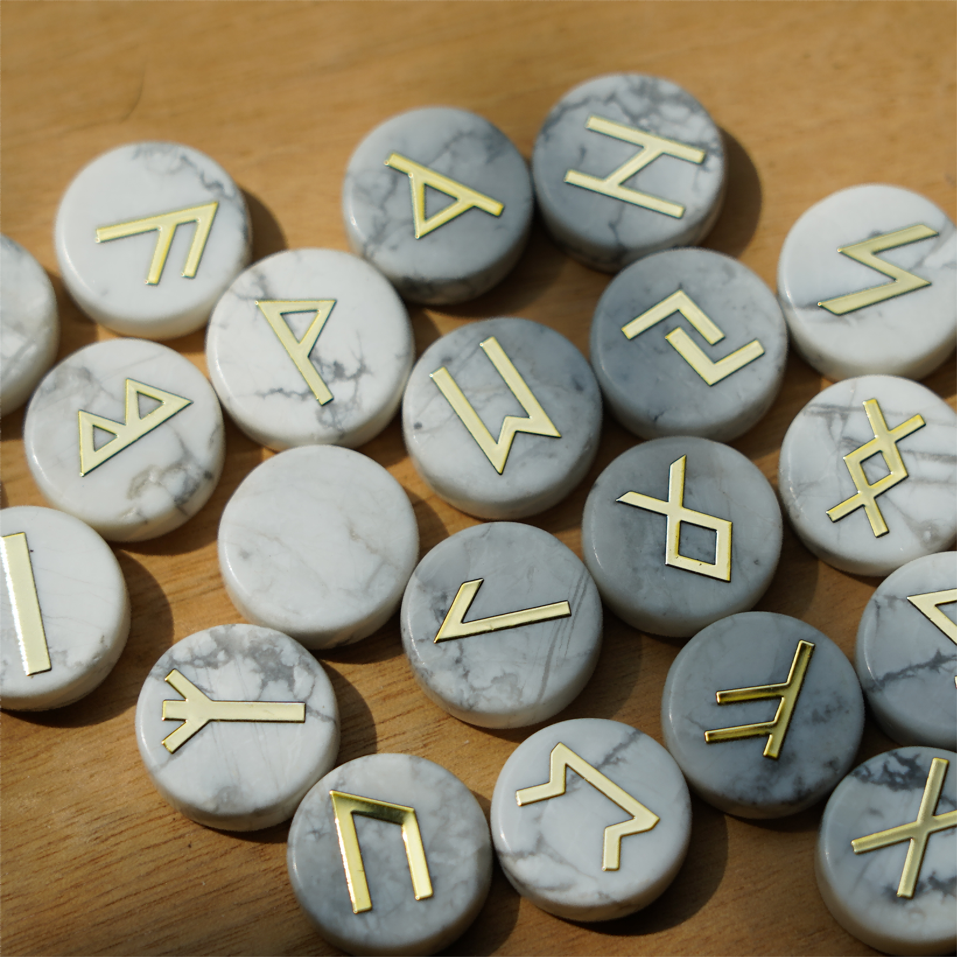 Ensemble de 25 runes de guérison en cristal mixte | Pierres polies de 15 mm