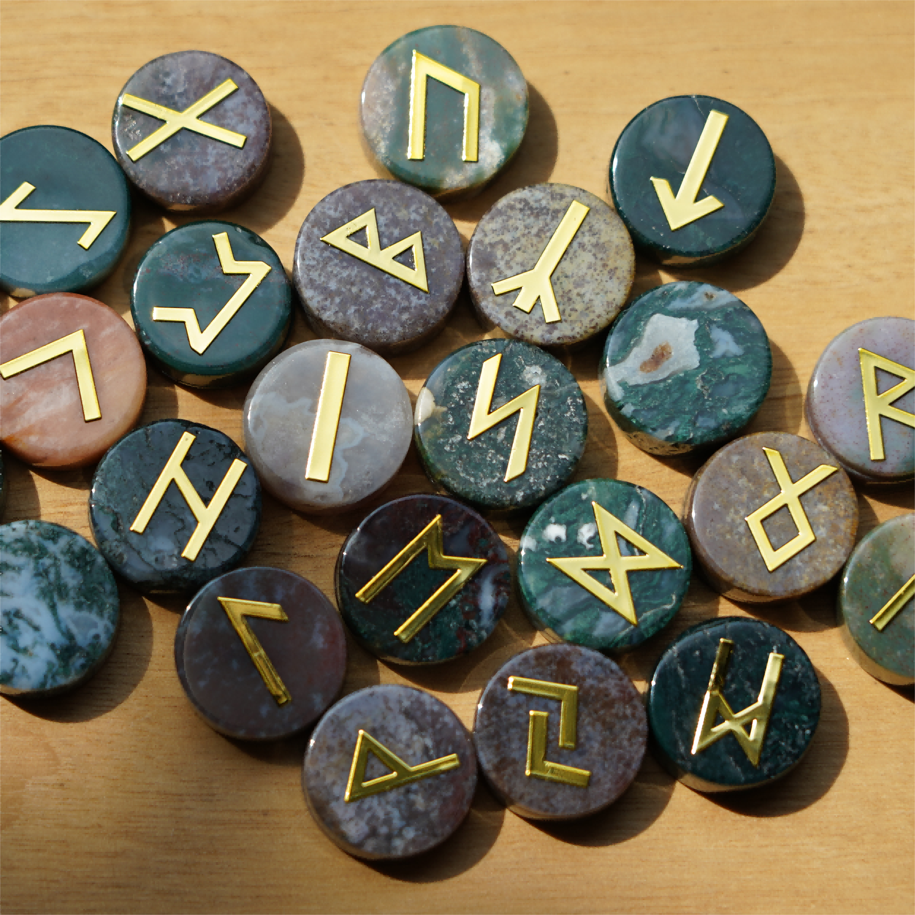 Ensemble de 25 runes de guérison en cristal mixte | Pierres polies de 15 mm