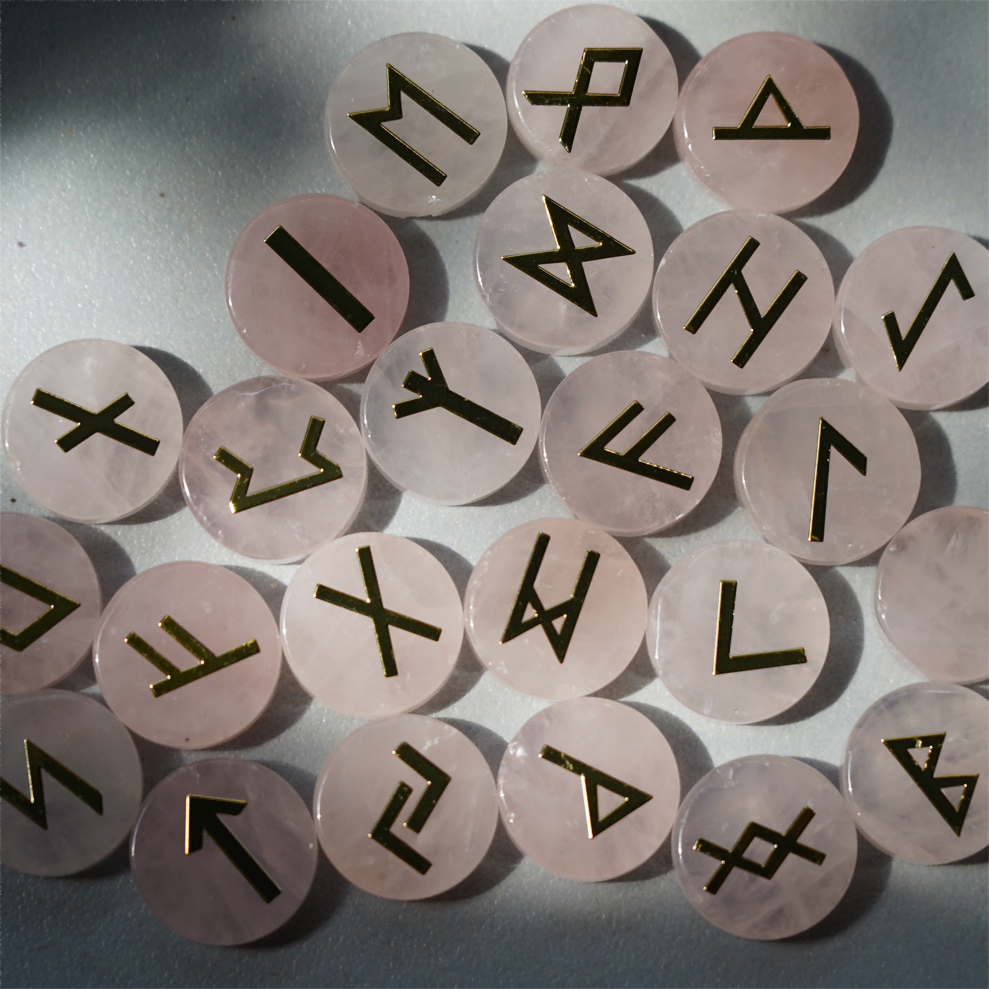 Ensemble de 25 runes de guérison en cristal mixte | Pierres polies de 15 mm