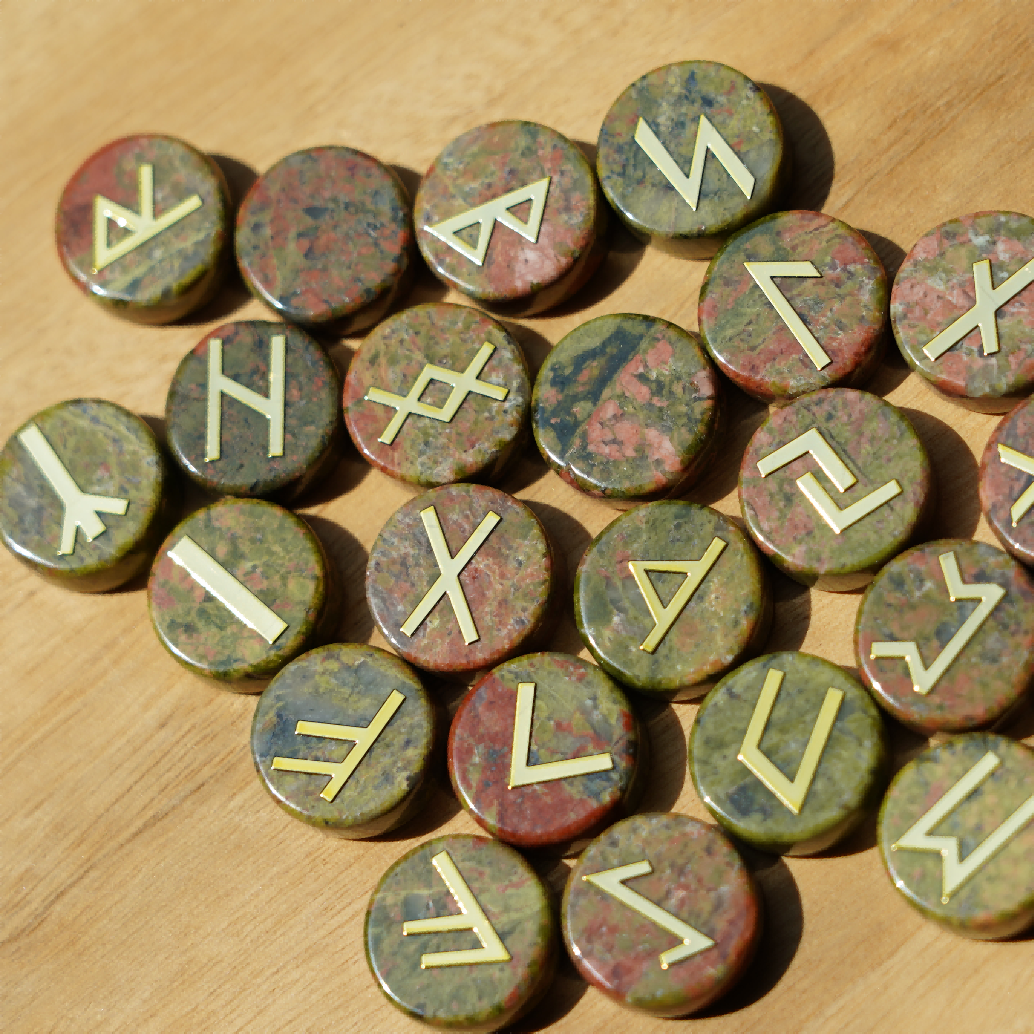 Ensemble de 25 runes de guérison en cristal mixte | Pierres polies de 15 mm