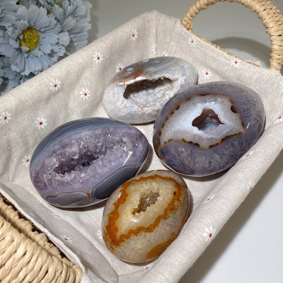 Œuf en cristal d'agate druzy de 7,6 à 10,2 cm pour la guérison et la méditation