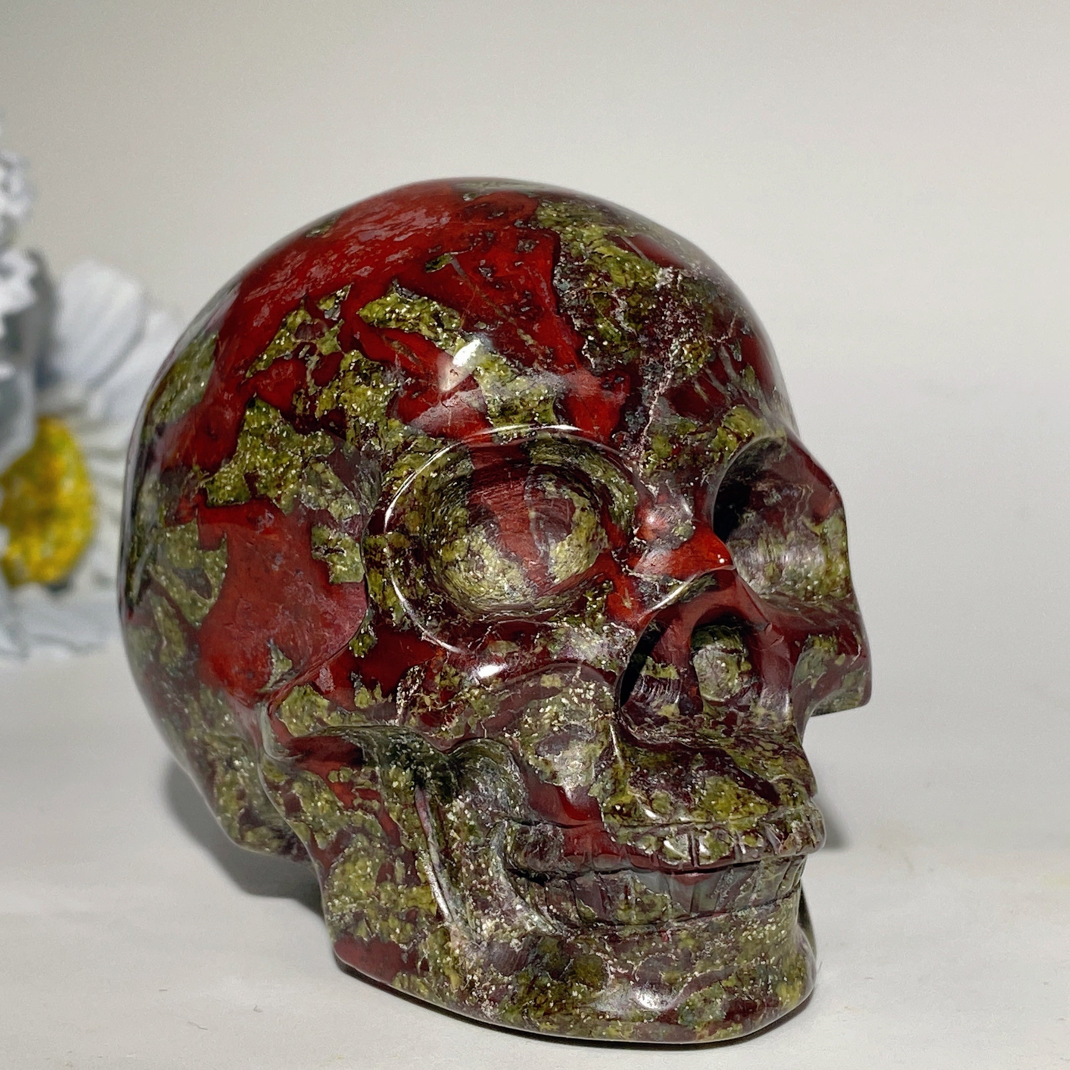 3.1-3.3 inch Mixed Crystal Skull Healing Carvings