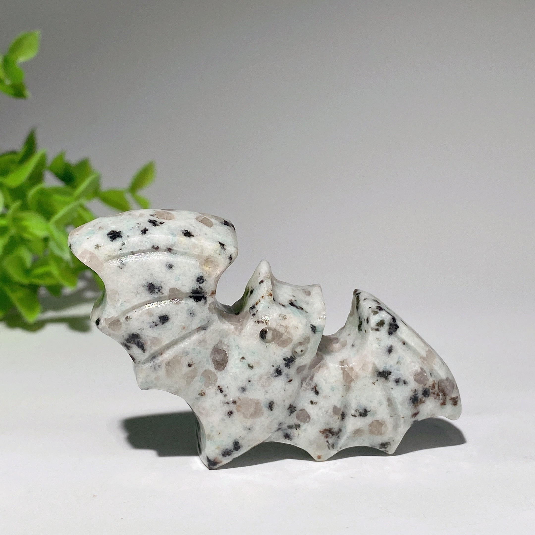 Sculptures de chauve-souris en cristal mixte de 3,1 pouces pour la guérison et l'énergie