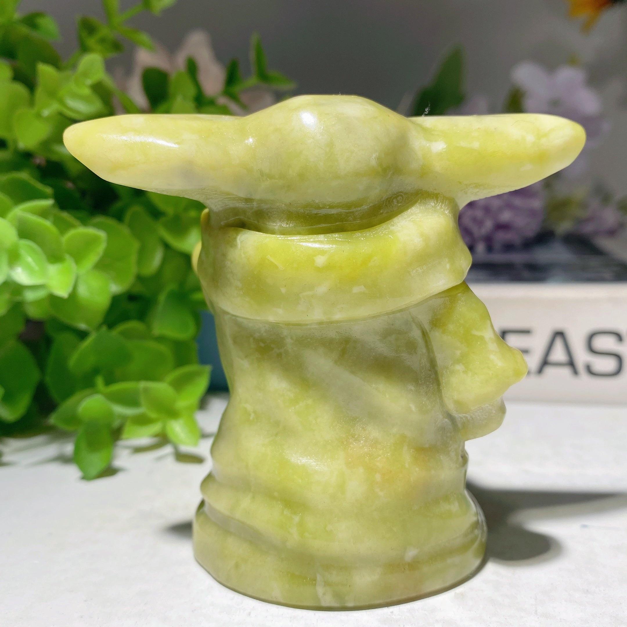 3.1-inch Serpentine Crystal Figurine for Healing