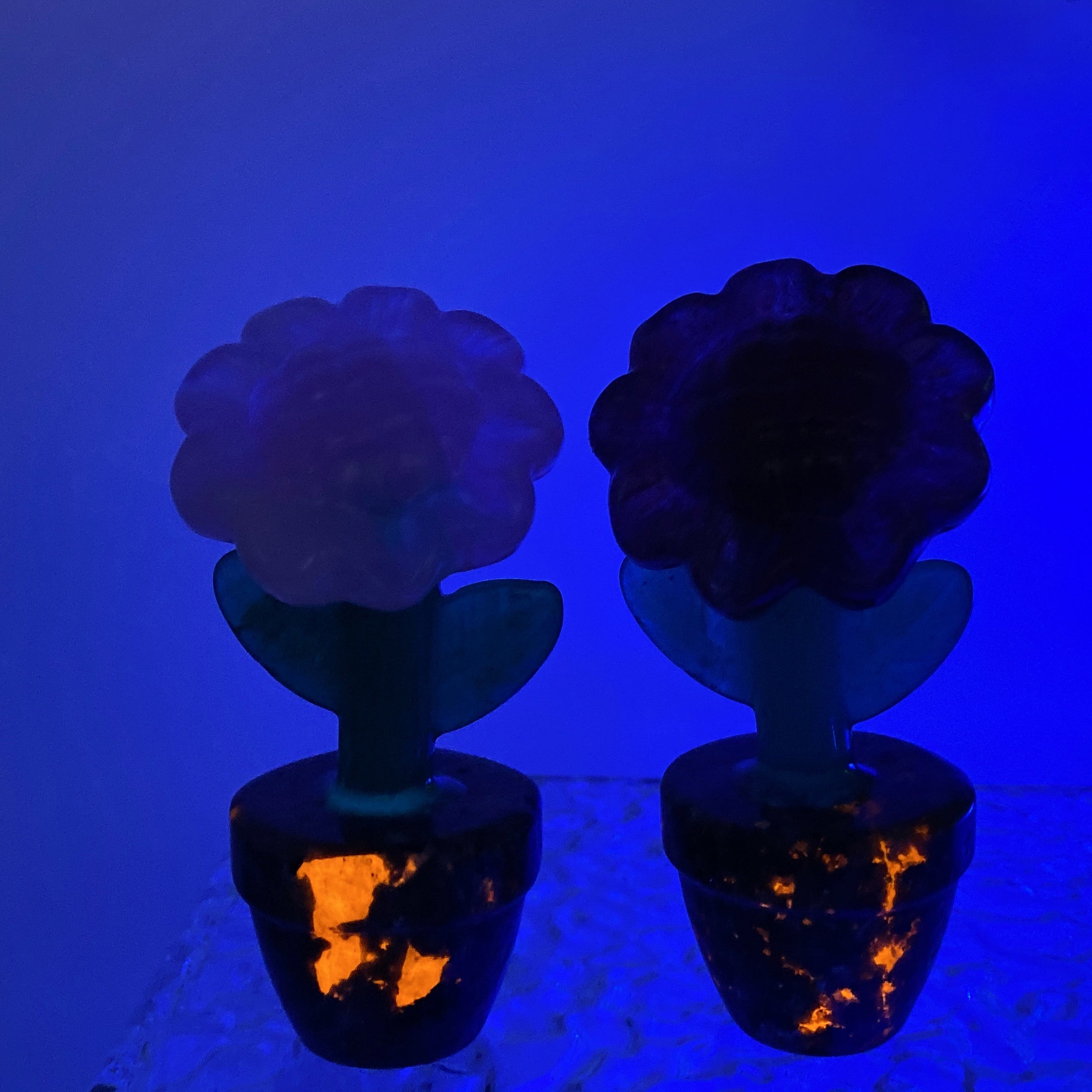 3.4 Inch Mixed Crystal Sun Flower Figurine with Yooperlite Base