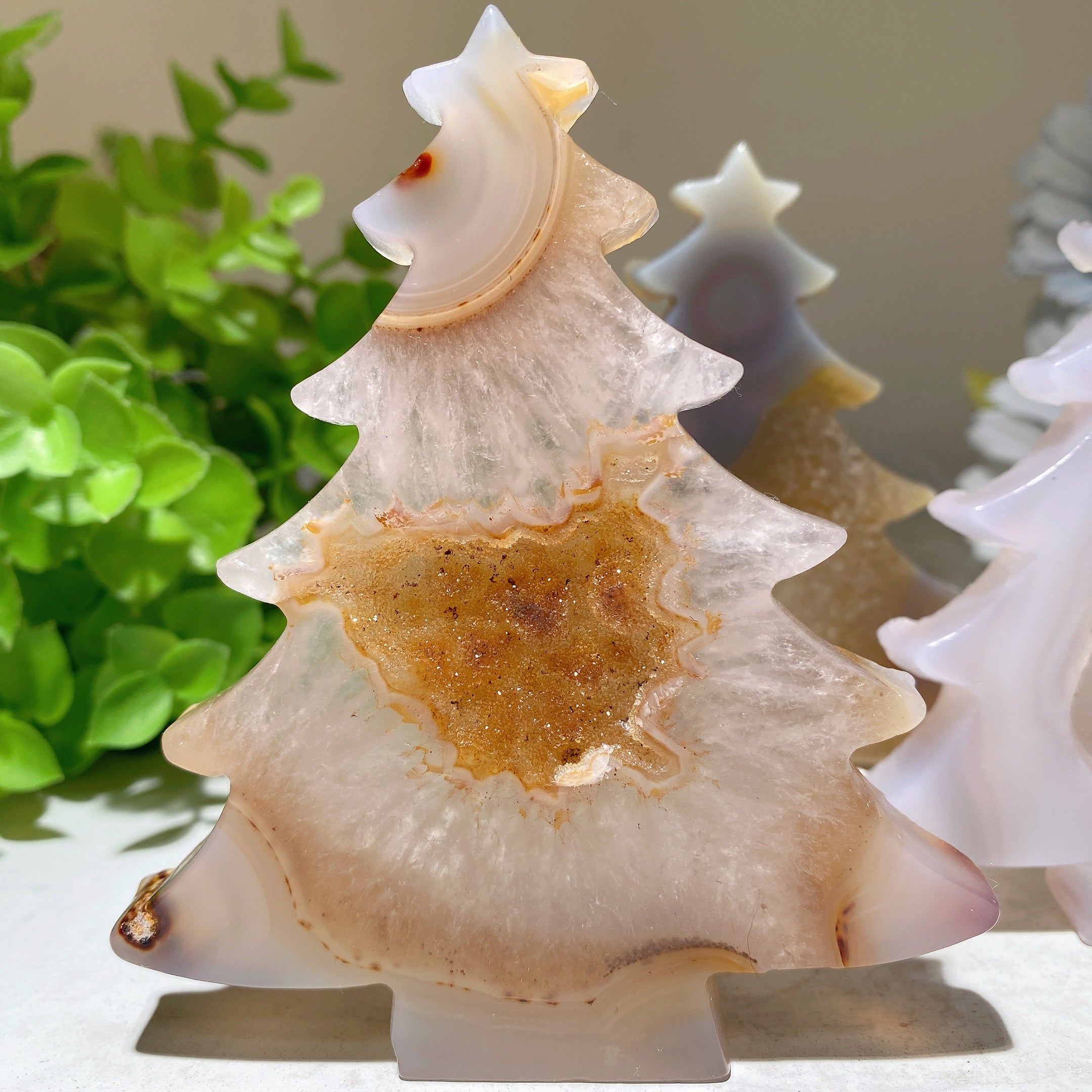3.8 inch Druzy Agate Crystal Figurine Christmas Tree Carving