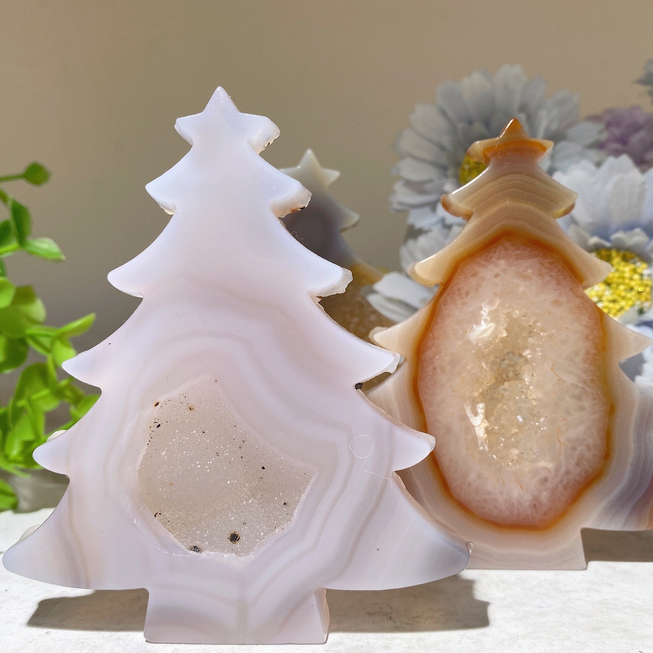 3.8 inch Druzy Agate Crystal Figurine Christmas Tree Carving